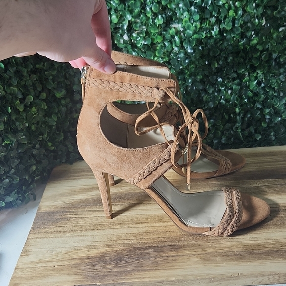 White House Black Market Tan Heels with Stiletto Design & Lace-Up Straps Size 9 - Picture 3 of 14